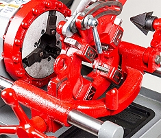Рабочая зона электрических резьбонарезных станков Esson ElectricCut-50HW1